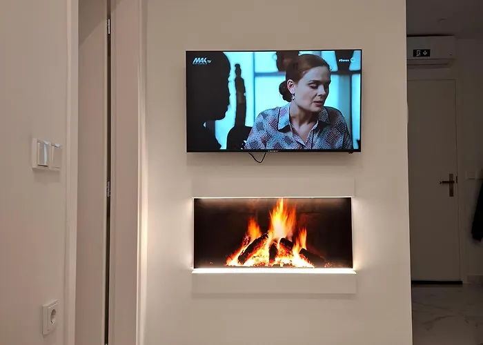 Αικατερίνα * 科扎尼