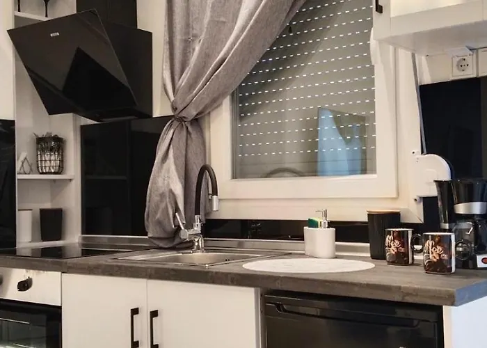 Αικατερίνα * 科扎尼