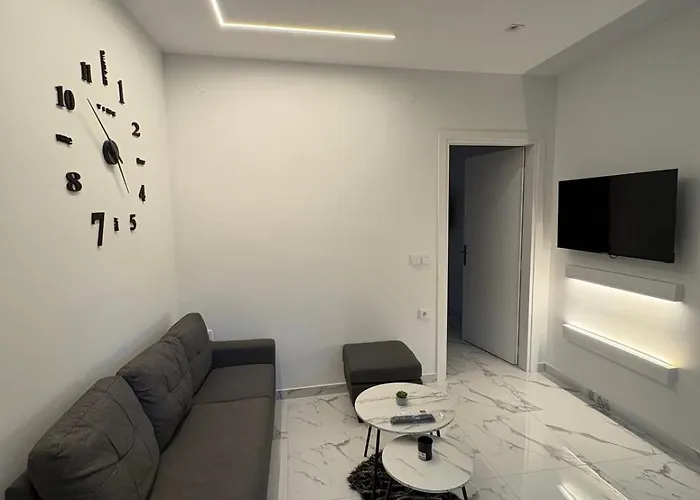 Αικατερίνα * 科扎尼